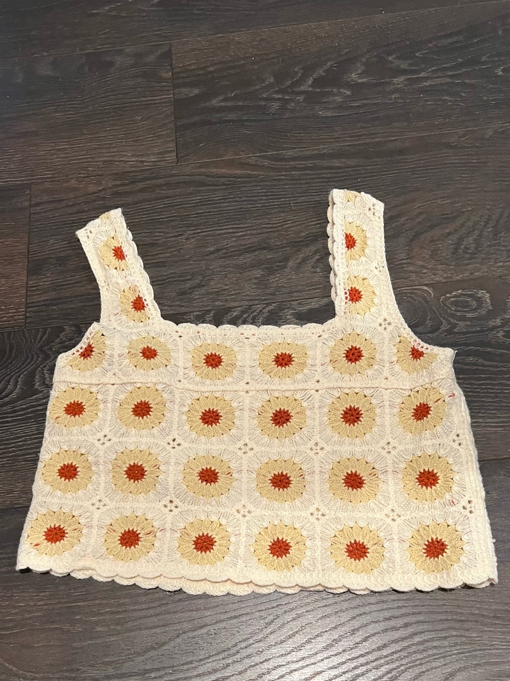 Rebellion Crochet Daisy Square Tank Cropped Top - Cream with cream & rust